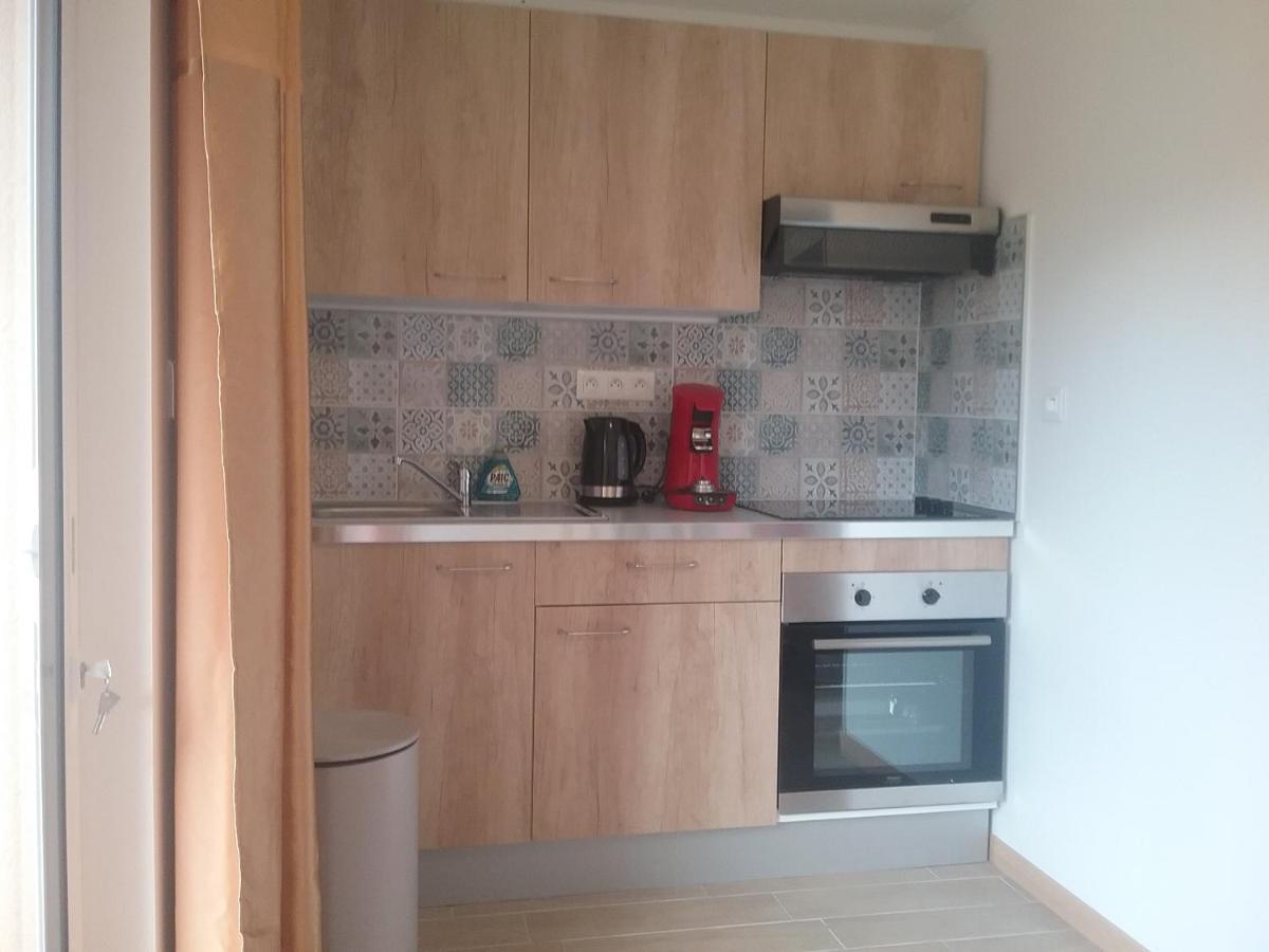 Chez Claudine Apartment Favieres  Bagian luar foto