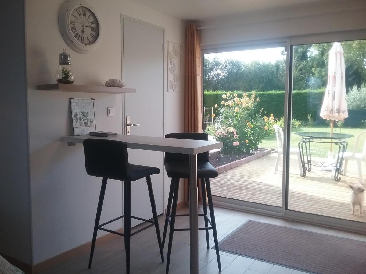 Chez Claudine Apartment Favieres  Bagian luar foto